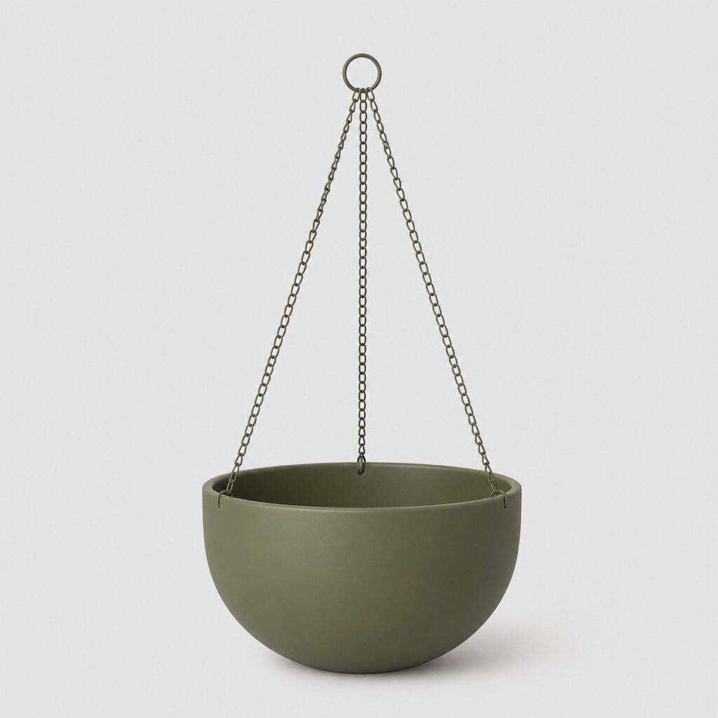 Pot de fleur suspendu en résine vert olive à trois suspentes, fond gris clair